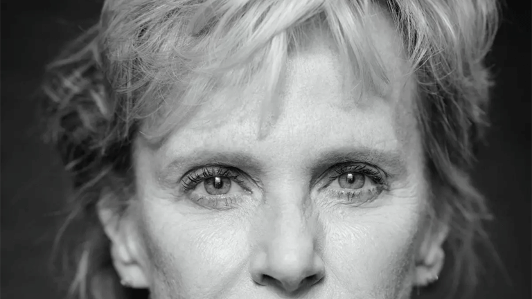 siri hustvedt/s eyes