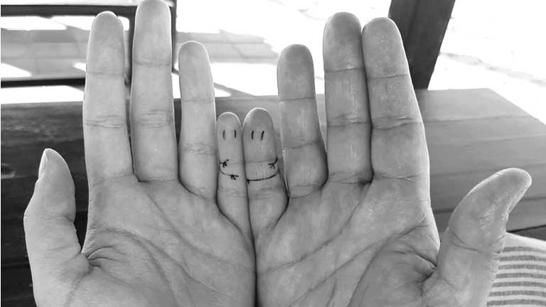 hughands ©marinaandruccioli